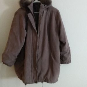 Bromley Light brown coat
